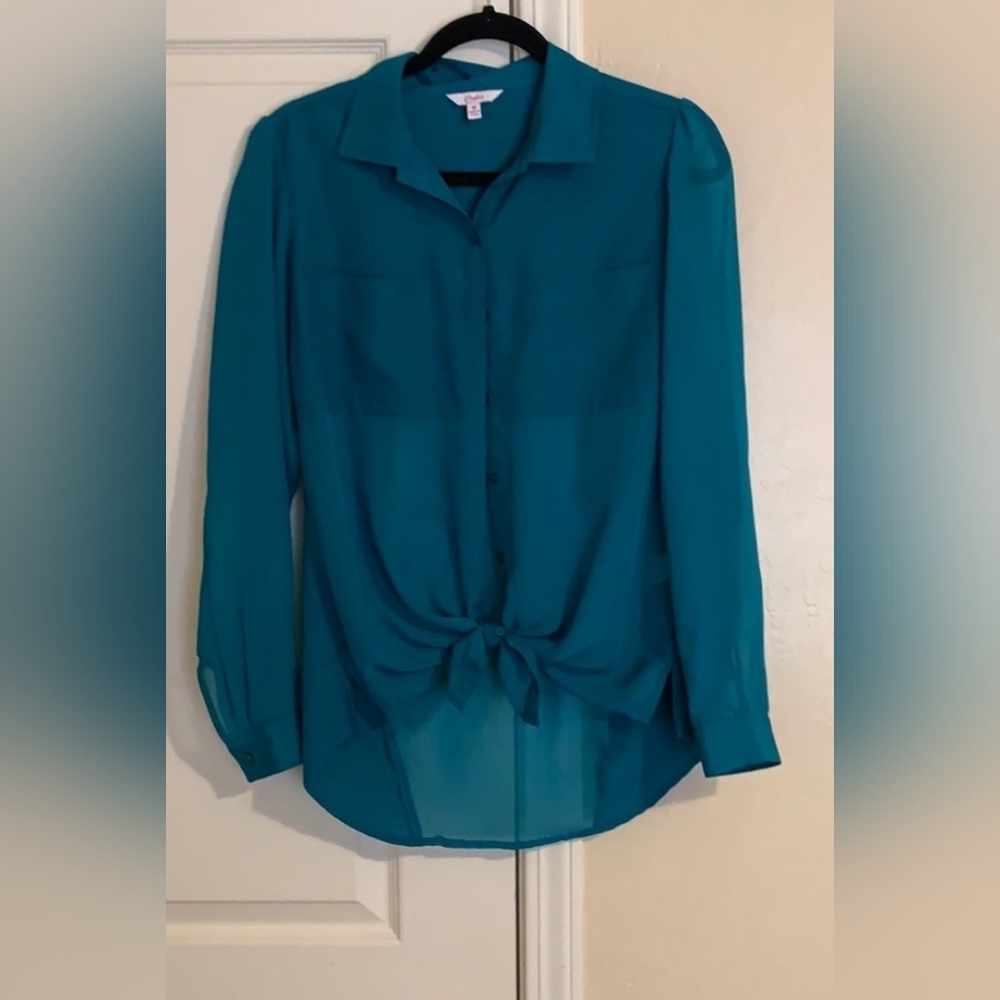 3/$30!!! ⚡️Candies button up blouse